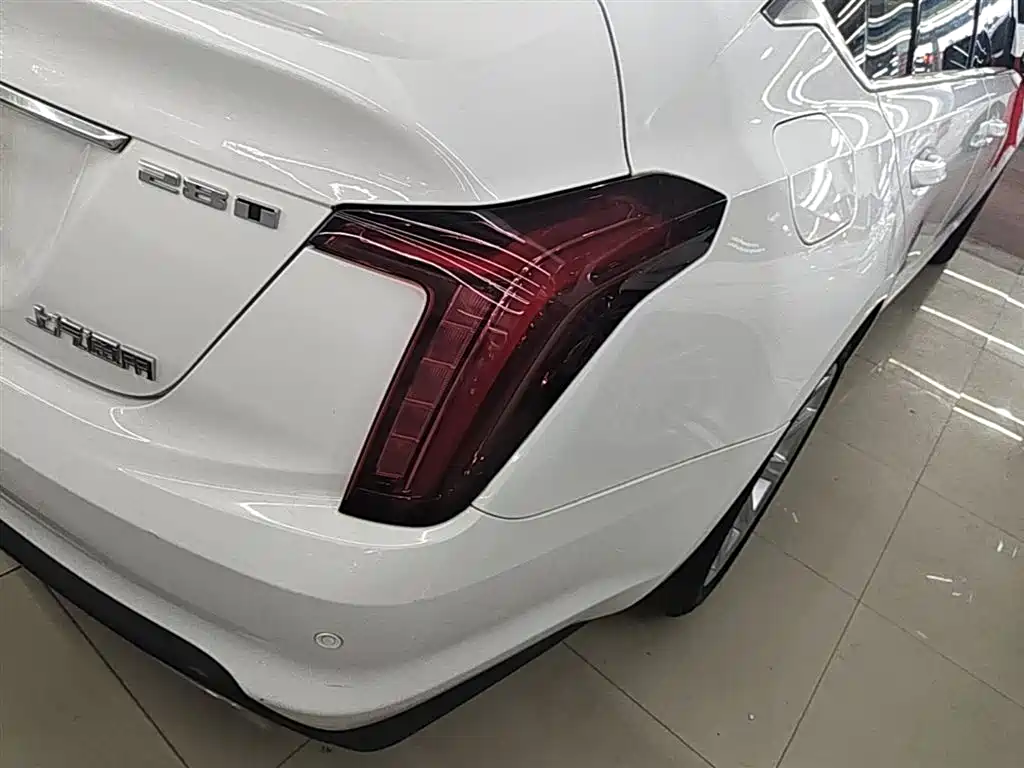 Cadillac CT5 2020 — фото 8
