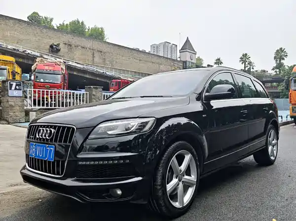 Audi Q7 2015