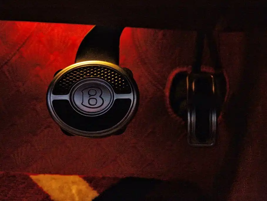 Bentley Continental 2015 — фото 9