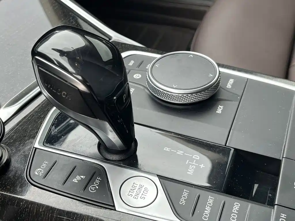 BMW 3 Series 2020 — фото 16