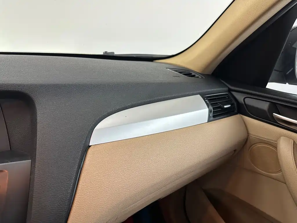 BMW X3 2012 — фото 10