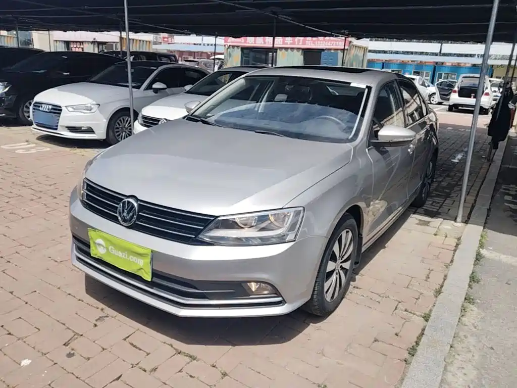 Volkswagen Sagitar 2019