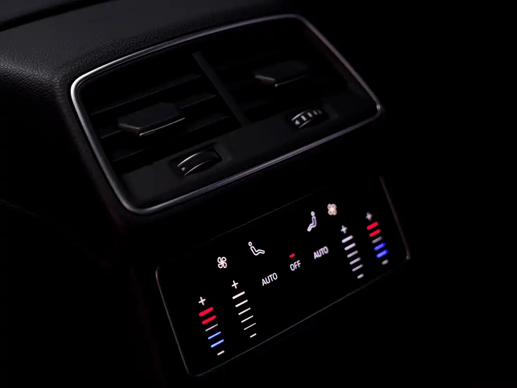 Audi A6L 2021 — фото 15