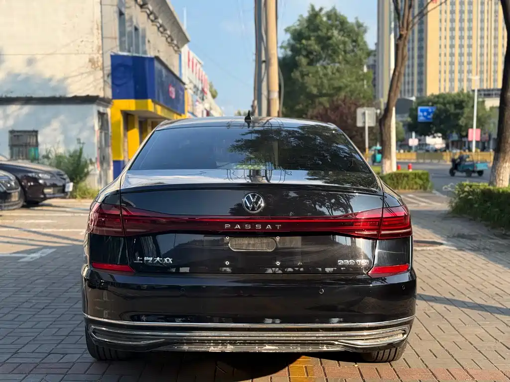 Volkswagen Passat 2022
