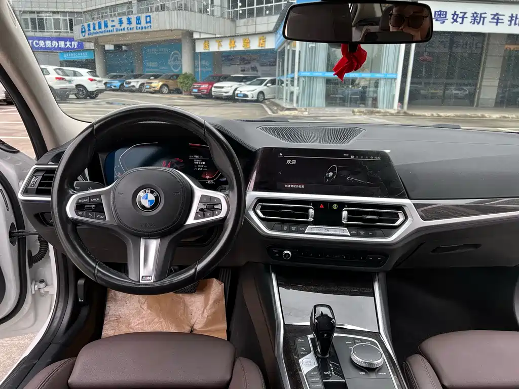 BMW 3 Series 2021 — фото 16