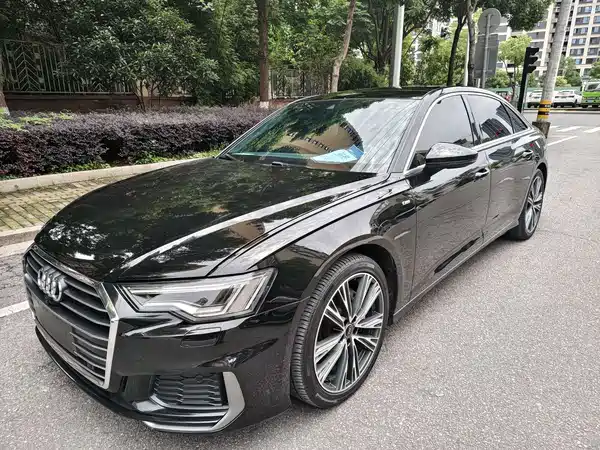 Audi A6L 2022