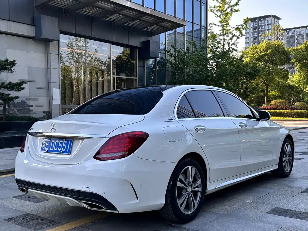 Mercedes-Benz C-Class 2017 — фото 4