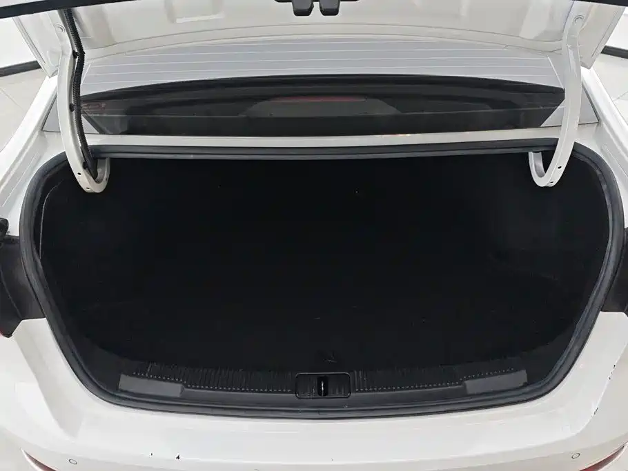 Roewe i5 2021