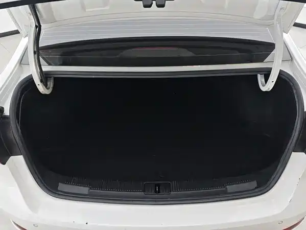 Roewe i5 2021