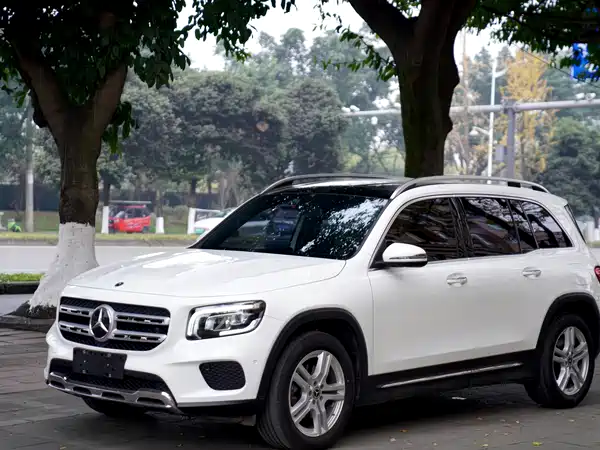 Mercedes-Benz GLB 2021