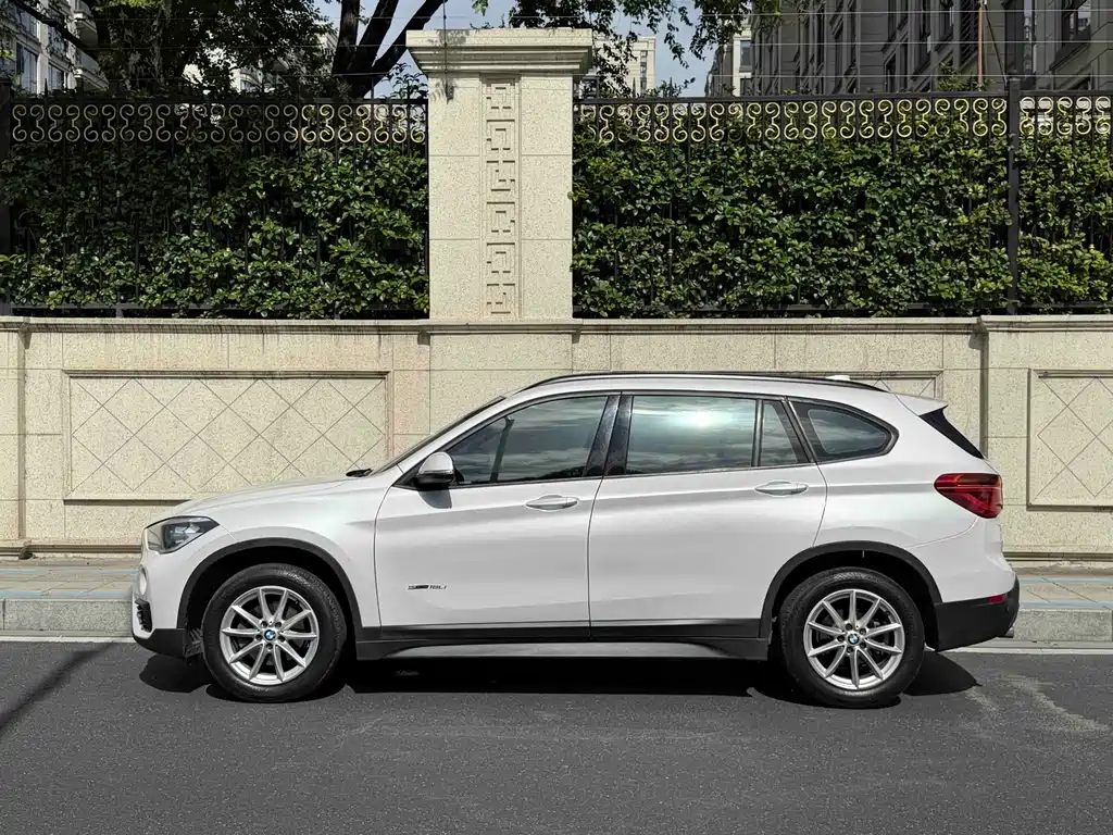 BMW X1 2016 — фото 3