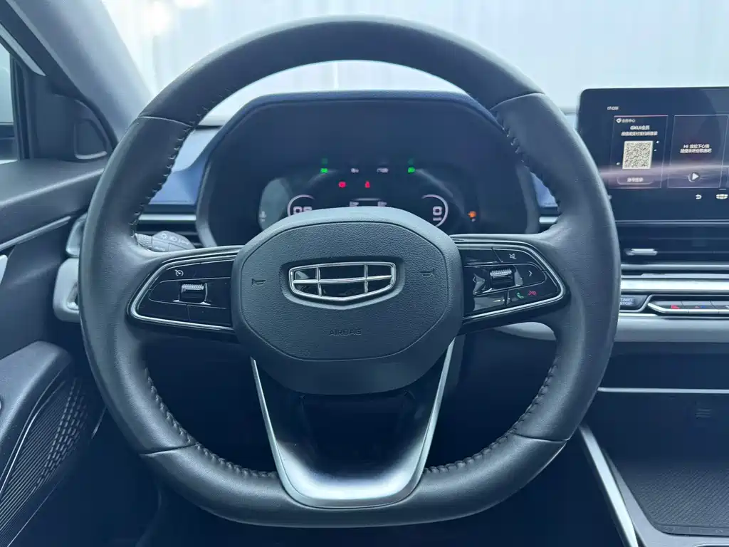 Geely Emgrand 2022 — фото 14