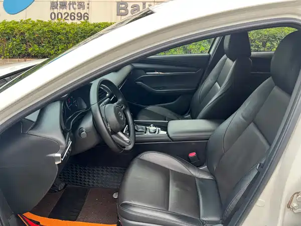 Mazda 3 Axela 2020