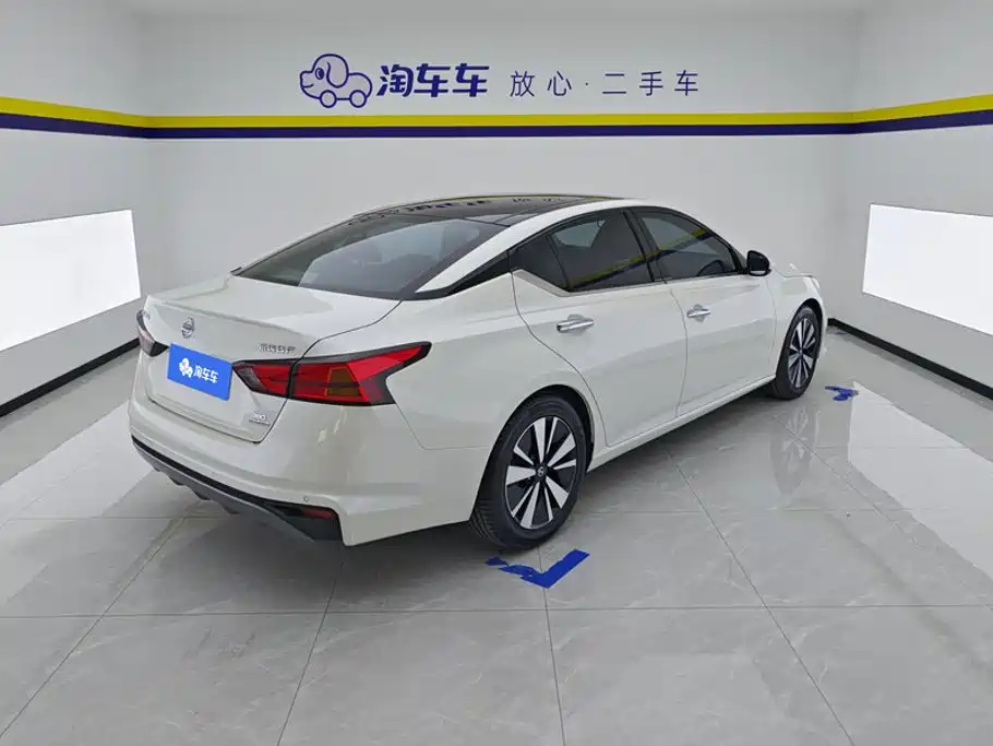 Nissan Teana 2021