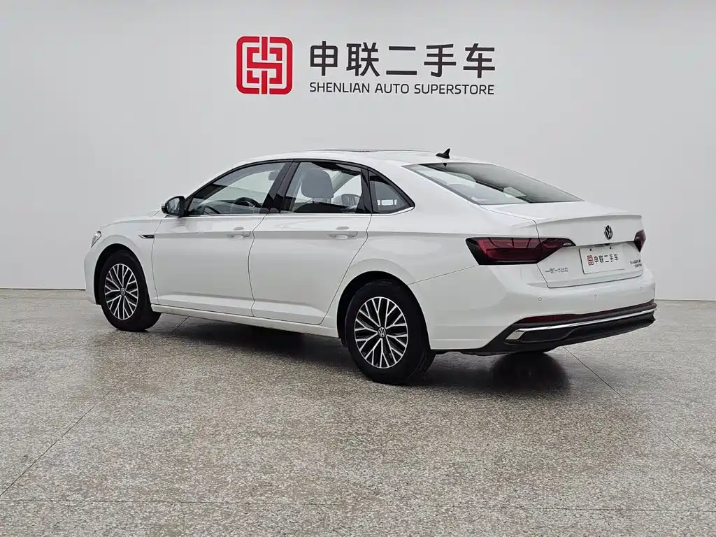 Volkswagen Sagitar 2024