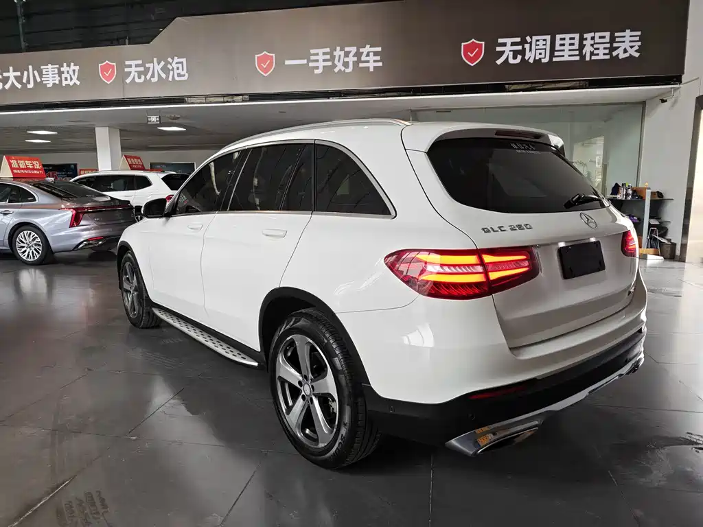 Mercedes-Benz GLC 2016 — фото 6