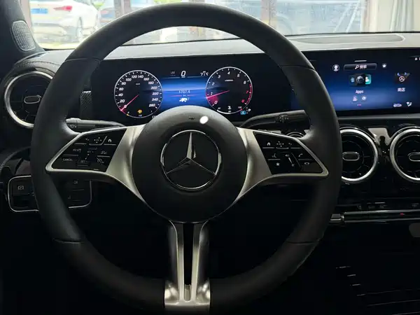Mercedes-Benz A-Class 2023