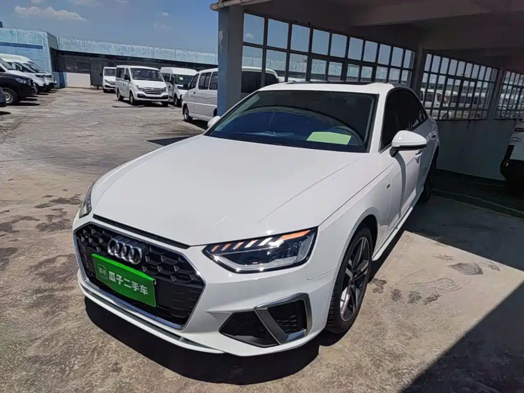 Audi A4L 2021
