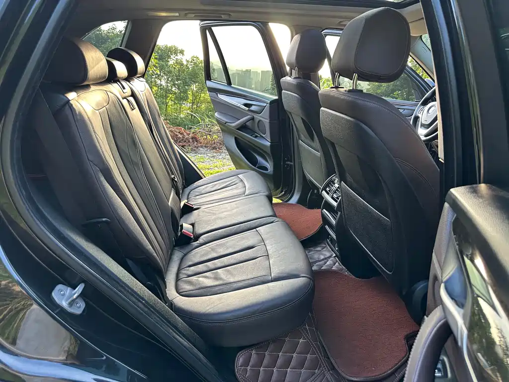 BMW X5 2015 — фото 12