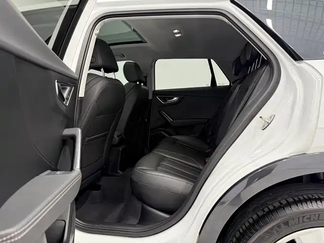 Audi Q2L 2022 — фото 13