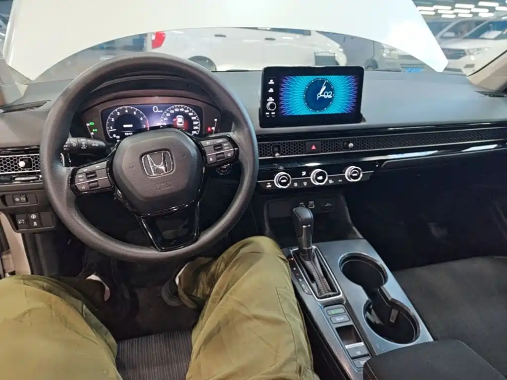 Honda Civic 2022 — фото 10