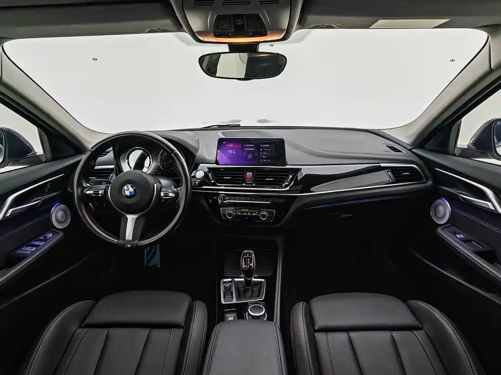 BMW 1 Series 2021 — фото 11