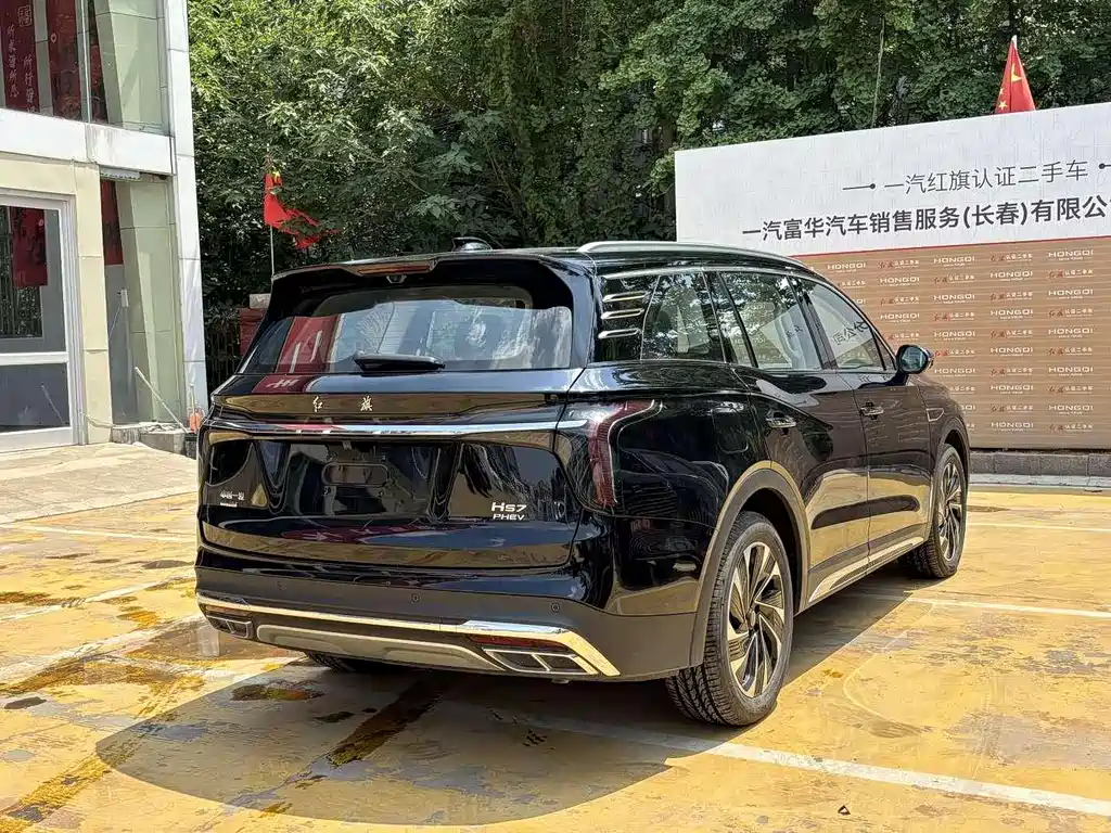 Hongqi HS7 PHEV 2024 — фото 16