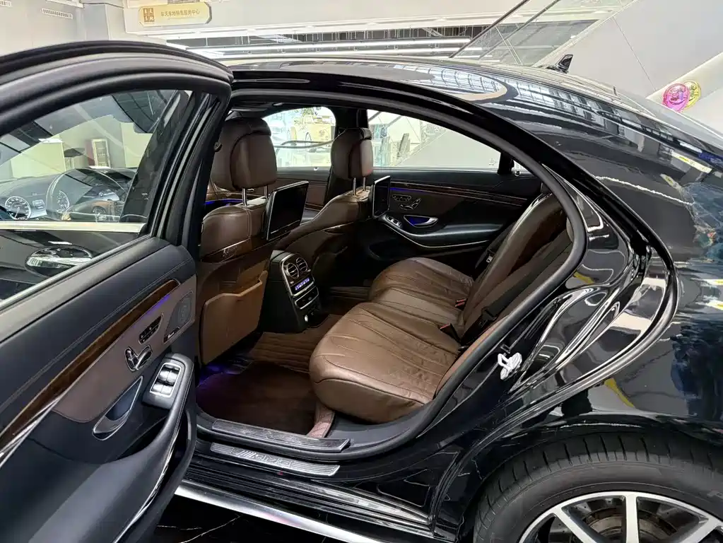 Mercedes-Benz S-Class AMG 2015 — фото 15