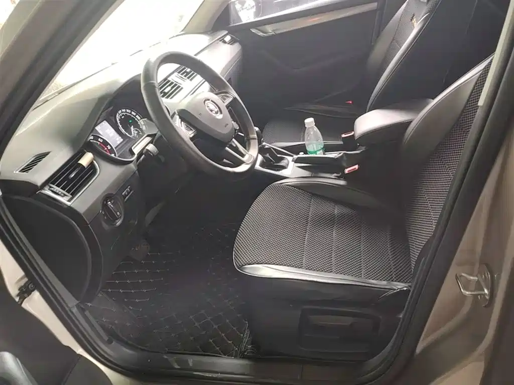 Skoda Octavia 2019 — фото 15