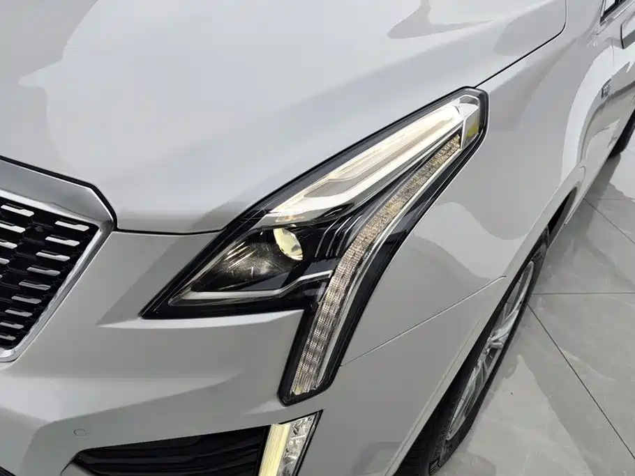 Cadillac XT5 2023 — фото 5