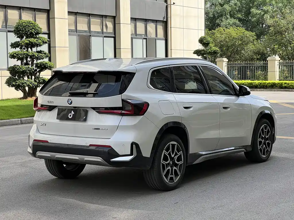 BMW X1 2025 — фото 23