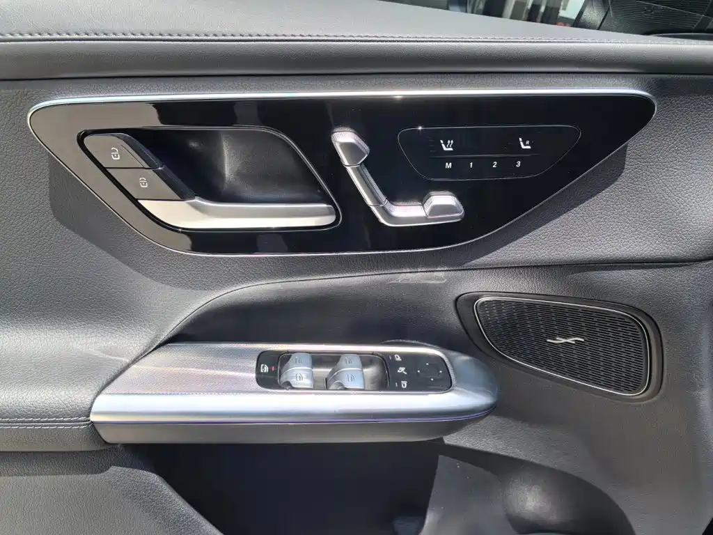 Mercedes-Benz GLC 2024
