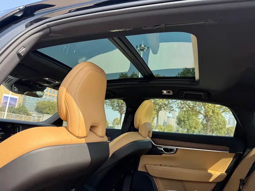 Volvo S90 2019 — фото 14
