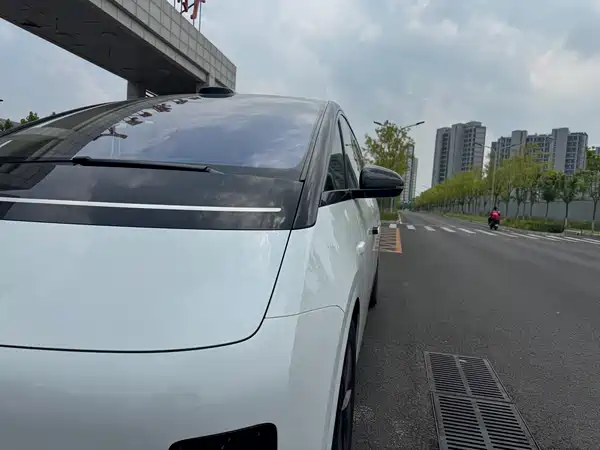 Li Auto MEGA 2026