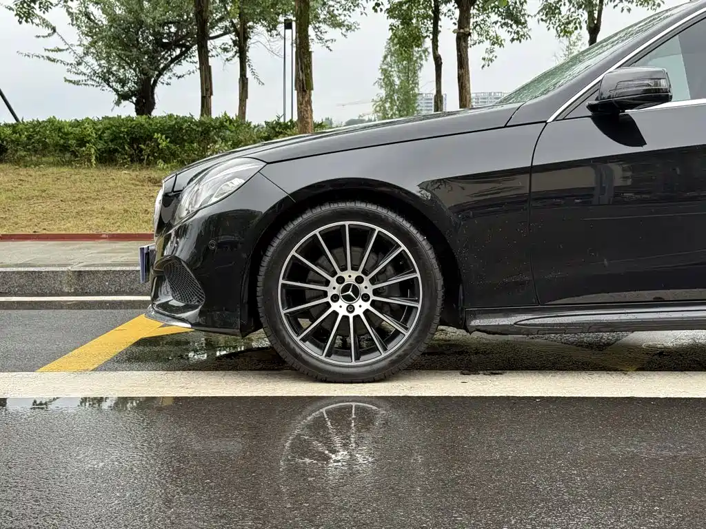 Mercedes-Benz E-Class 2014