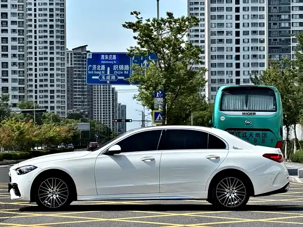 Mercedes-Benz C-Class 2025