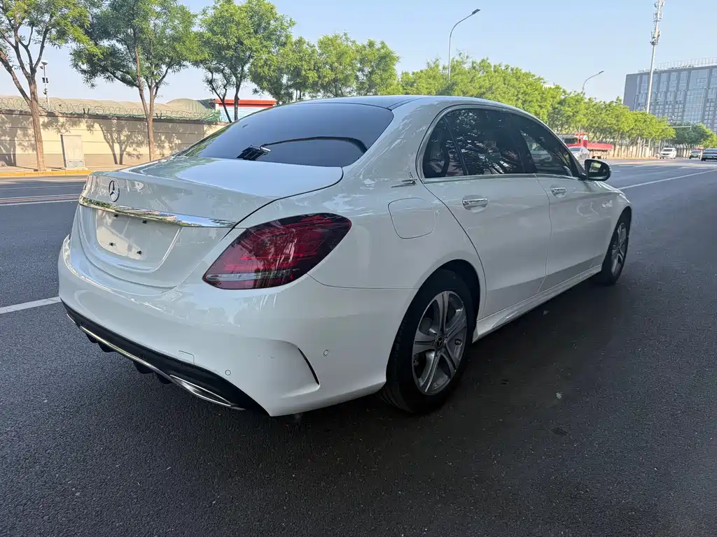 Mercedes-Benz C-Class 2020 — фото 12