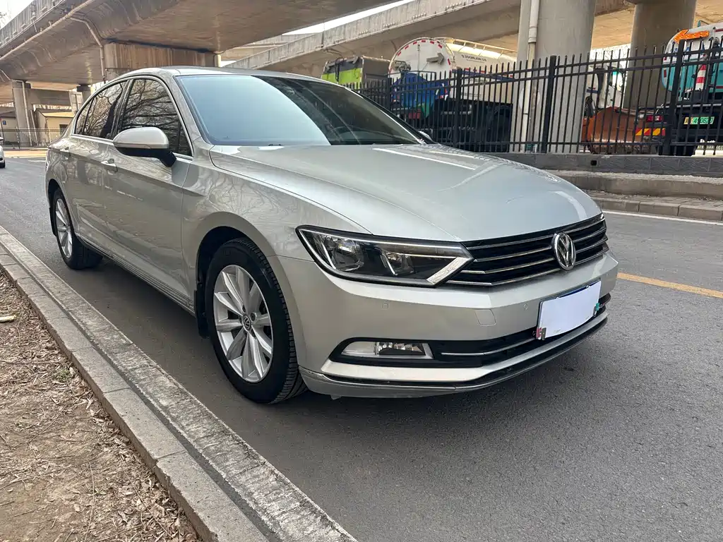 Volkswagen Magotan 2017 — фото 3