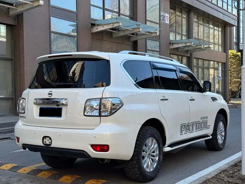 Nissan Patrol 2018 — фото 7