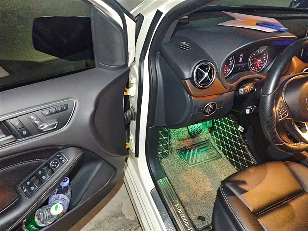Mercedes-Benz B-Class 2017 — фото 17
