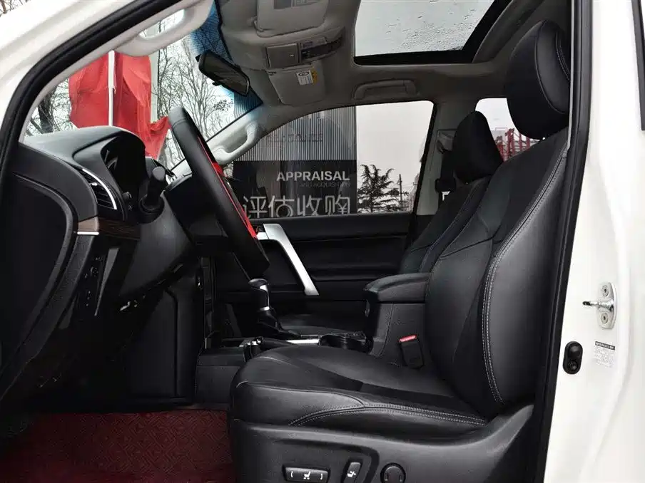 Toyota Prado 2019 — фото 4