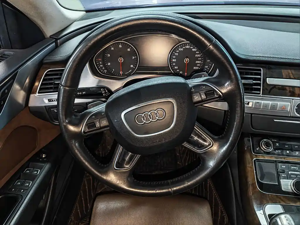Audi A8 2016