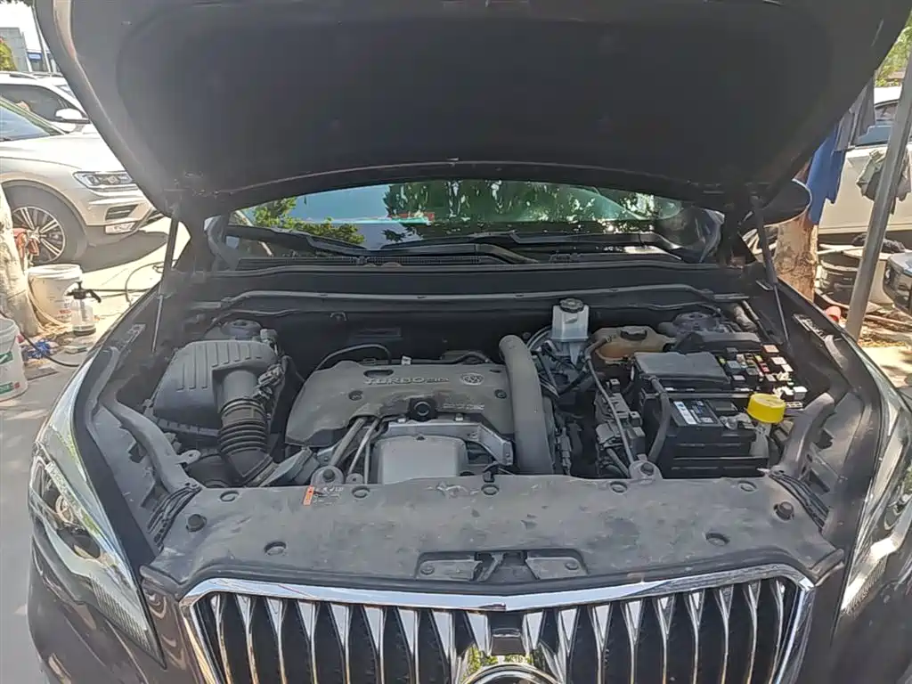Buick Envision Plus 2017 — фото 20