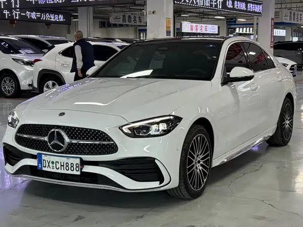 Mercedes-Benz C-Class 2025