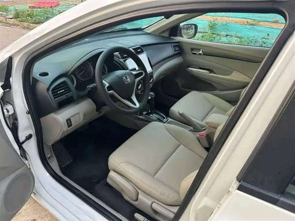 Honda City Classic 2015