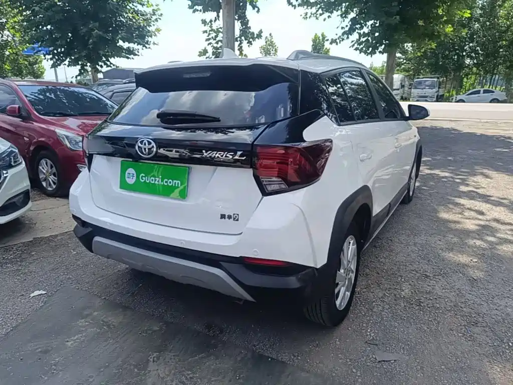 Toyota Yaris L 2020