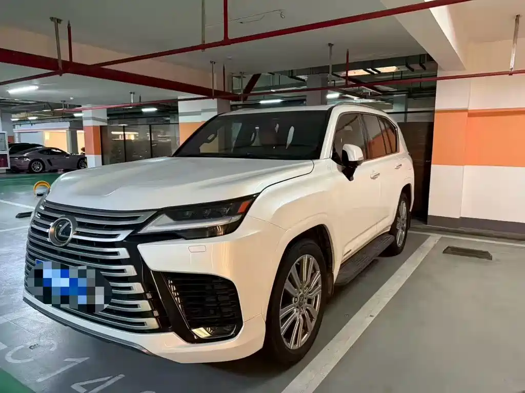 Lexus LX 2024 — фото 1