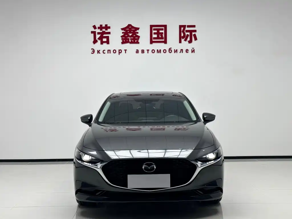Mazda 3 Axela 2022