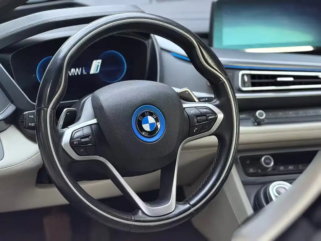 BMW i8 2015 — фото 7