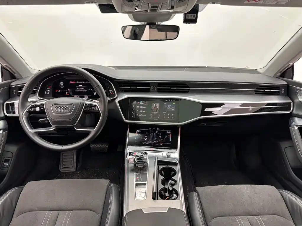 Audi A7L 2024 — фото 10
